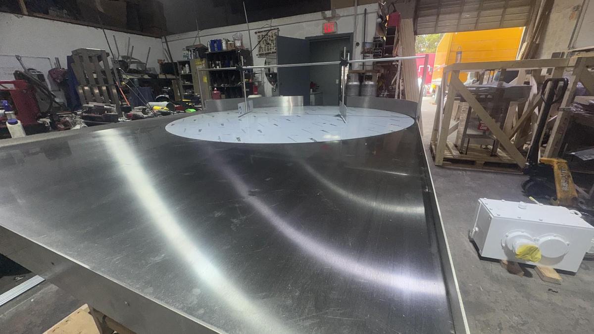 DE-48 Accumulation Rotary Tables with or without Unscrambler and with or without working table-48 Inches Diameter