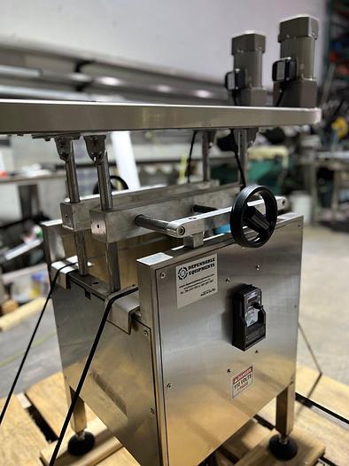 Used Hugger Belt Conveyors DE-70