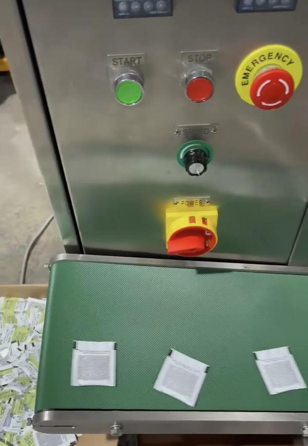 Sachet Filling and Sealing Machine for Creams, Gels and other similar products