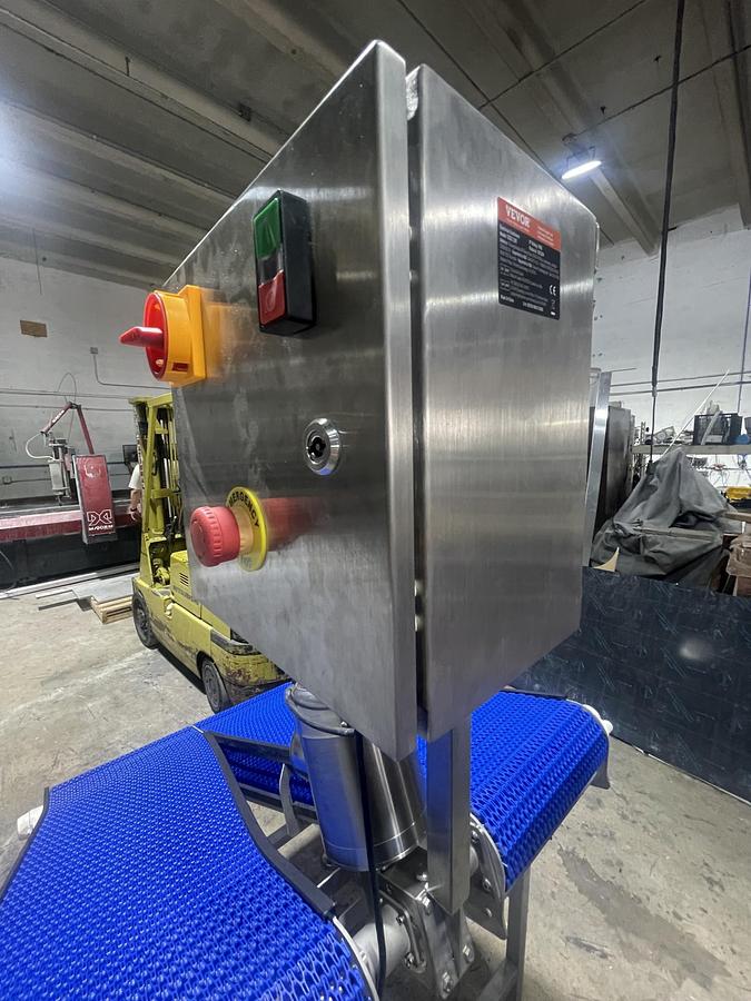 Conveyors with Modular Belts and Working Tables