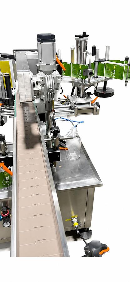 Automatic Doubled Sided Labeling Machine