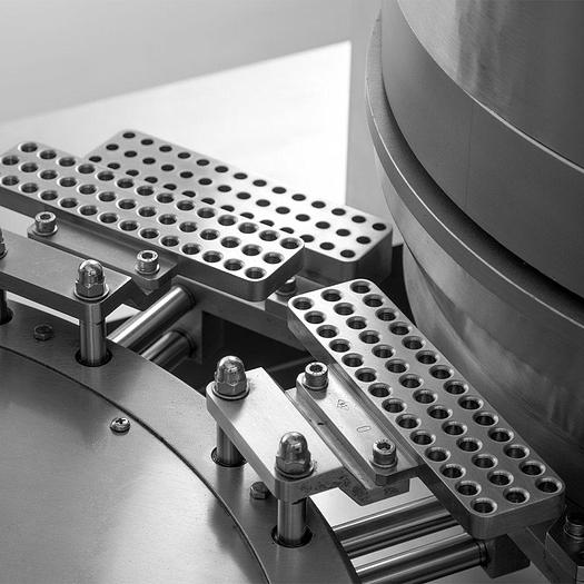 Automatic Capsule Filling Machine Model: DE 7200