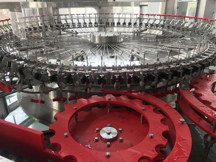 Automatic High Speed Glass Bottle/ROPP Aluminum Cap Beverage Hot Filling Line-Washing, Filling and Capping