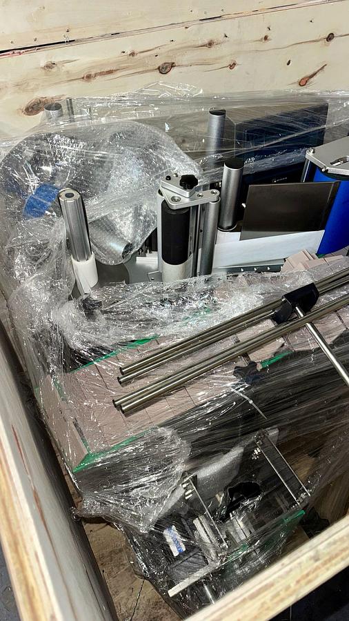 Automatic Labeling Machine for Round Bottles