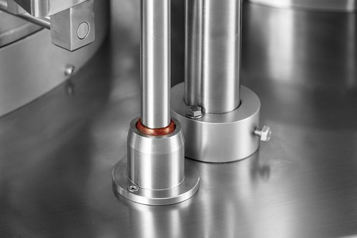 Automatic Capsule Filling Machine Model: DE 7200