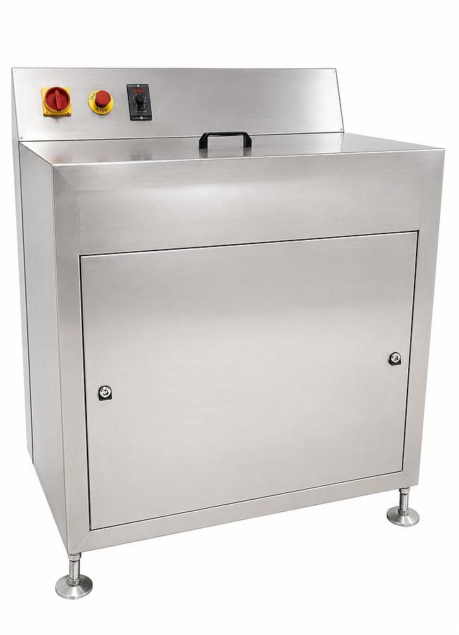 Automatic Counting and Dispensing Machine for Capsules: Automatic Unscrambler, Capper, Induction Sealer, Bottomless Conveyor, Labeling Machine, Neck Bander/Full Sleeve Applicator w/ Heat Tunnel, Accumulation Rotary Table