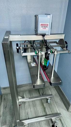 Hugger Belt Transfer Conveyor for Bottom Coding and Other Applications/ 24 inches long/Model DE 80