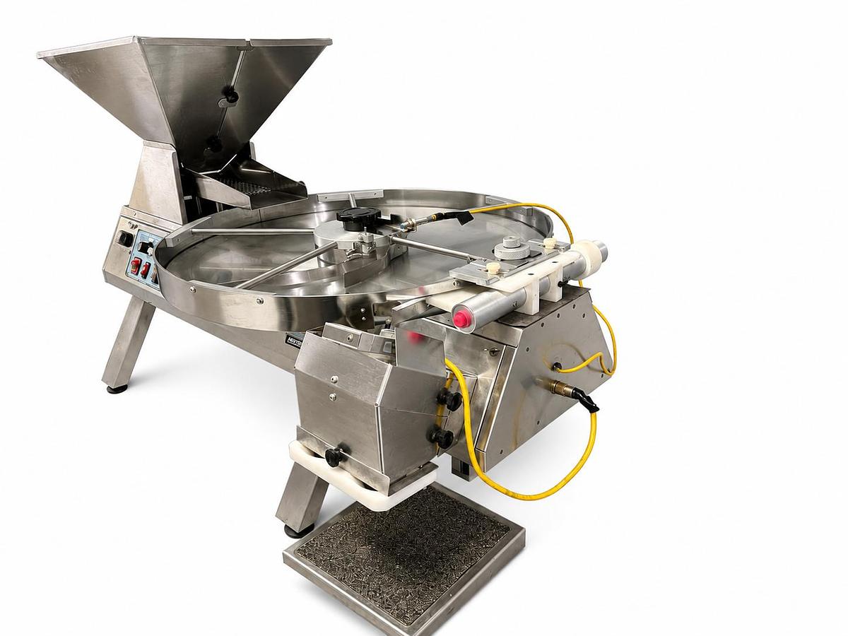 Used PHARMAFILL TABLETOP CAPSULES TABLETS COUNTER FILLING MACHINE