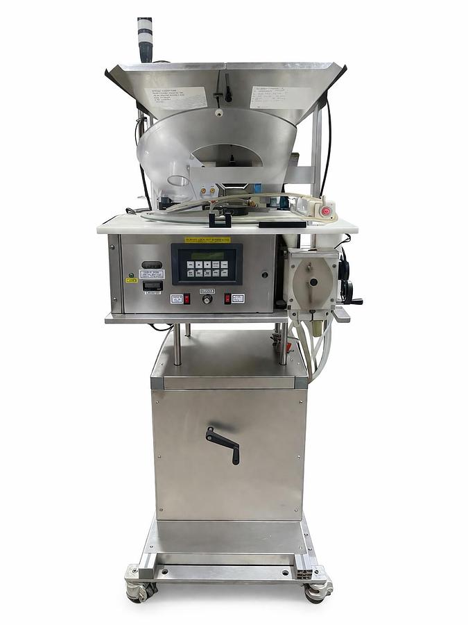 Used TABLETS, CAPSULES COUTING FILLING MACHINE WITH CONVEYOR BELT READY FOR SHIPMENT