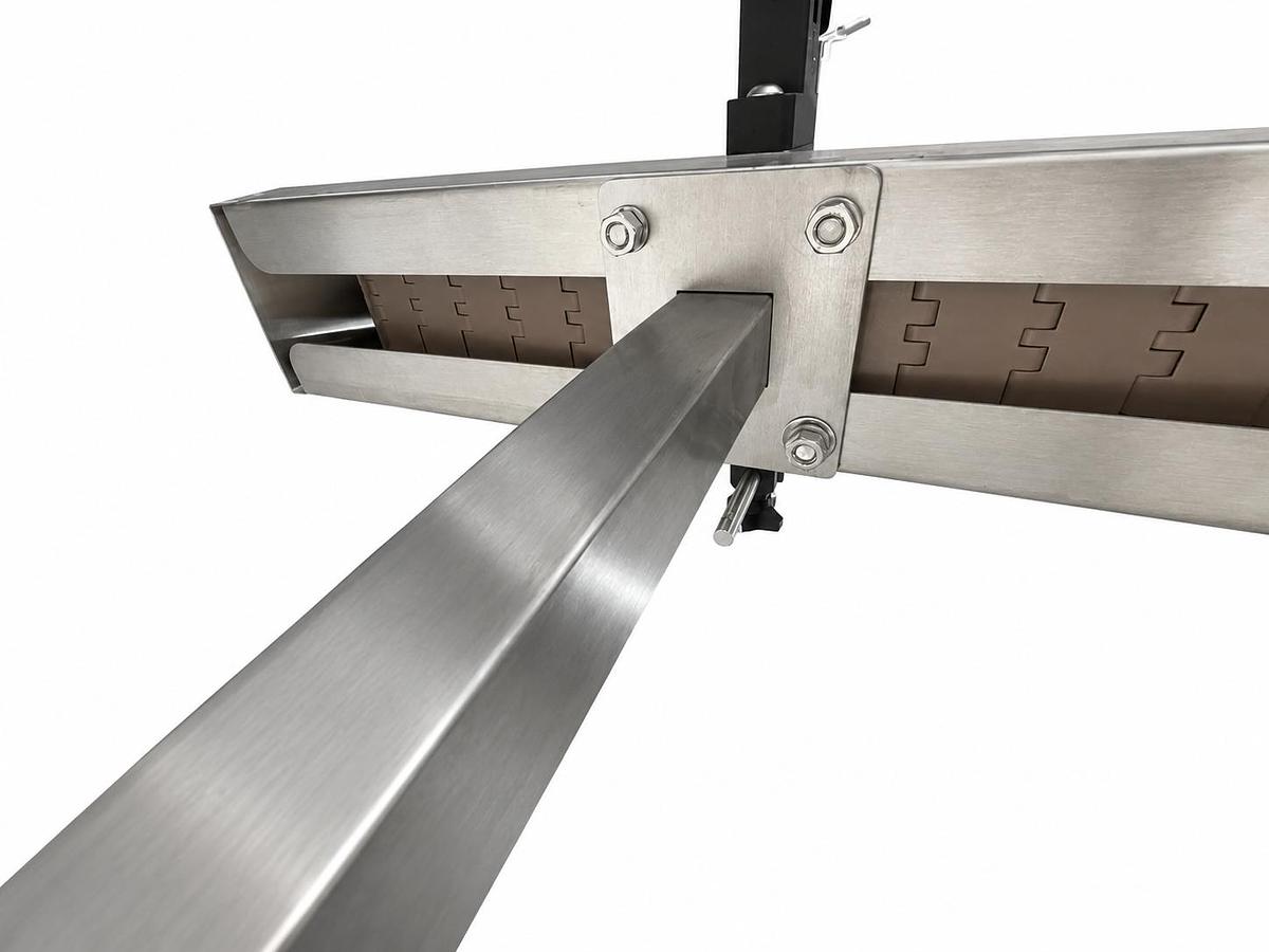 Conveyors with Plastic Belts