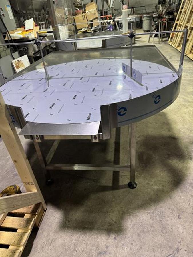 DE-48 Accumulation Rotary Tables with or without Unscrambler and with or without working table-48 Inches Diameter