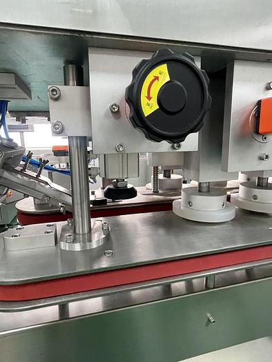 NEW AUTOMATIC ADJUSTABLE CAPPING MACHINE-UP TO 150mm Cap Size with Inspection System