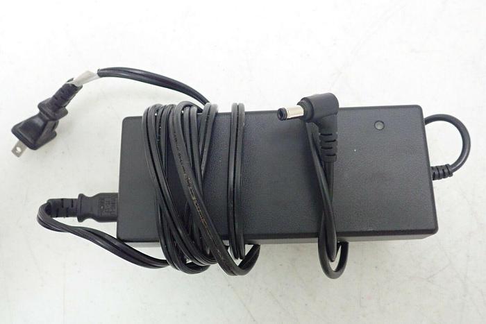 Used Cisco 74-5475-01 B0 Wireless IP Phone 7925G Multi-Charger with Power Supply