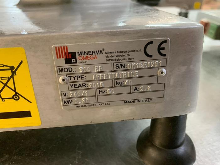 D'occasion MINERVA OMEGA TABLE TOP MEAT SLICER