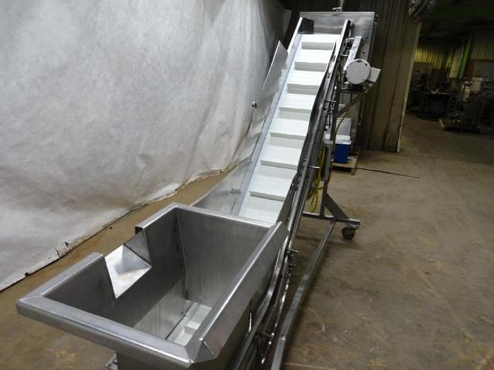 Used Incline Conveyor; 14"W Cleated Belt