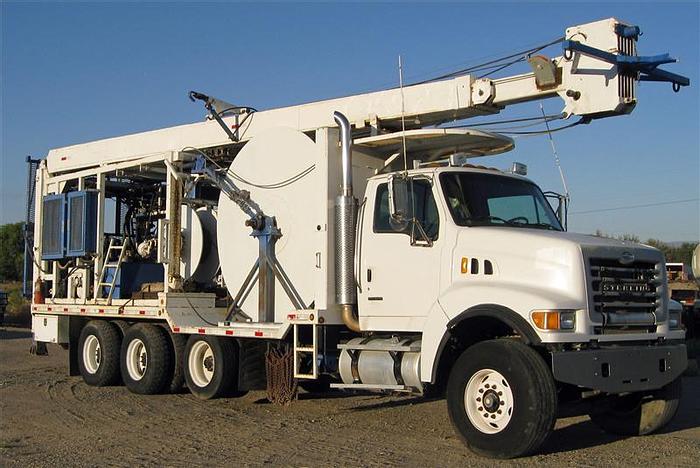 Used 2006 Sterling LT9500 Pulling Rig
