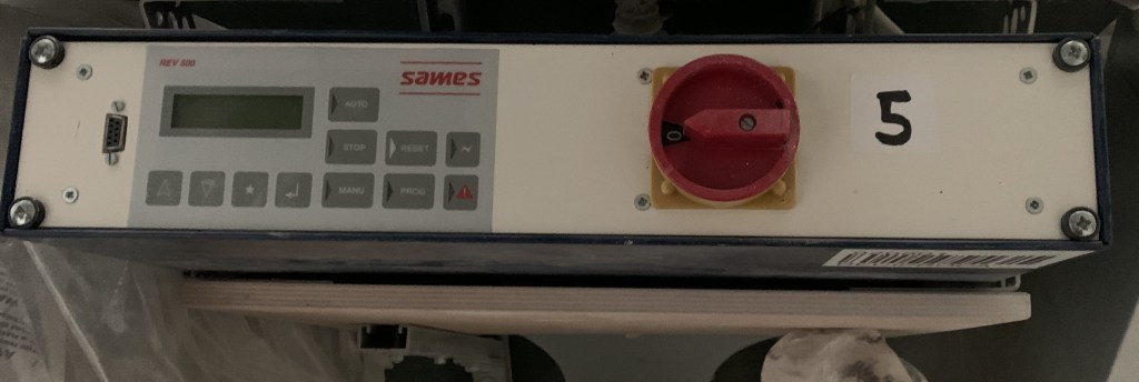 Usato Coppia di Reciprocatori marca Sames completi di pistole con coppe rotanti marca Ransburg (anno 2014), generatori Sames, pompa e quadro di comando