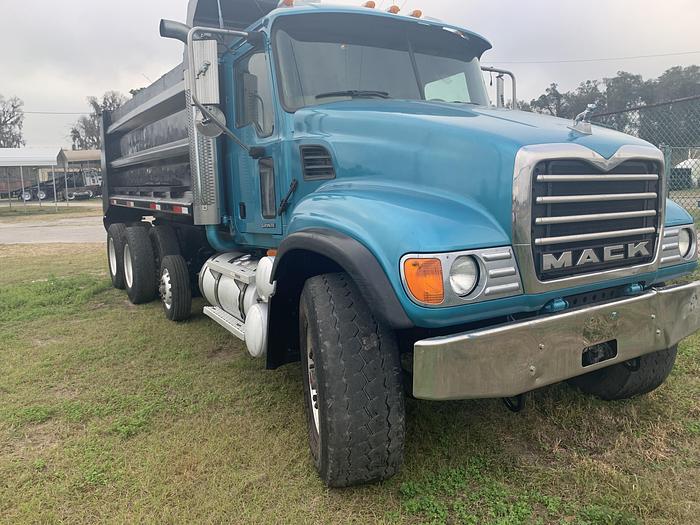 Used 2005 MACK CV 713 GRANITE