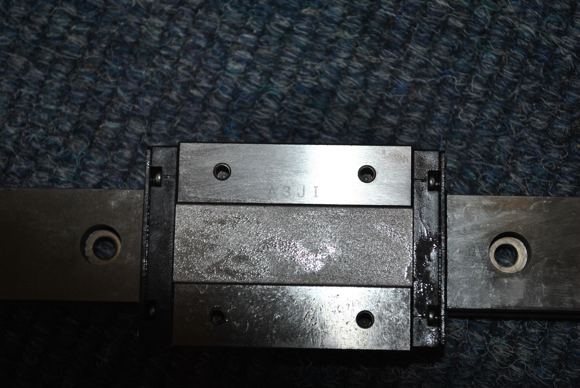 Used THK linear rail rsr12wnuu+975lm 975mm