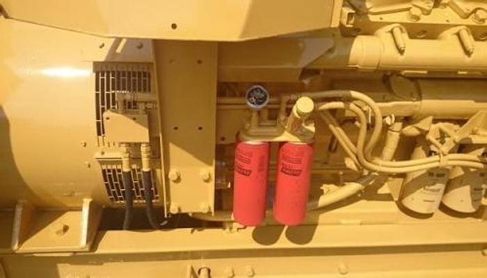 Used 1 MW 2011 Used Caterpillar 3512 Diesel Generator