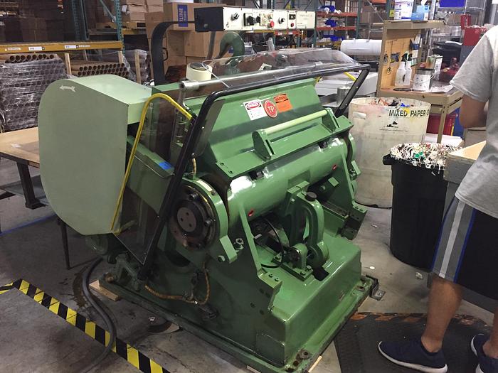 1995 Thompson 29 X 41