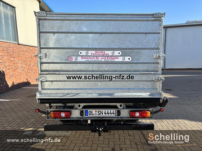 Gebraucht FUSO 7C15 mit Transportband