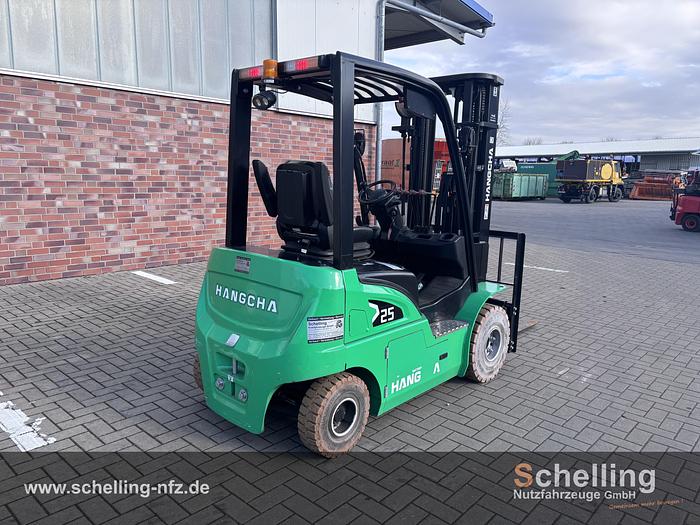 Gebraucht Hangcha 2,5 to Elektrostapler