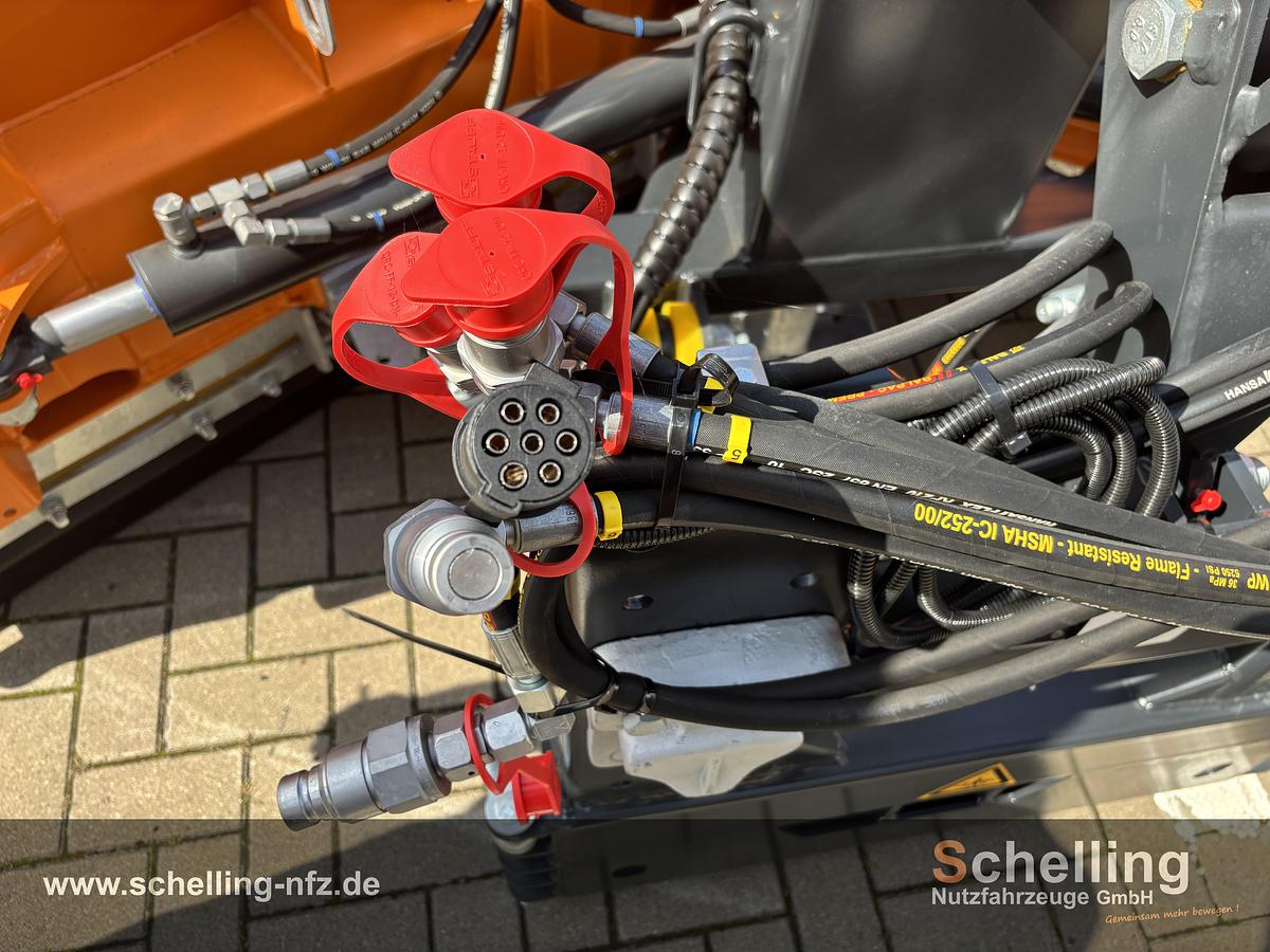 Vario-Schneepflug KL-V 28