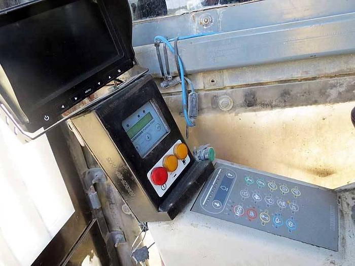 Used 2008 LIEBHERR R944C