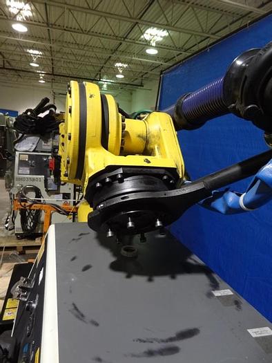 Used FANUC R2000iB/185L 6 AXIS CNC ROBOT WITH R30iA CONTROLLER