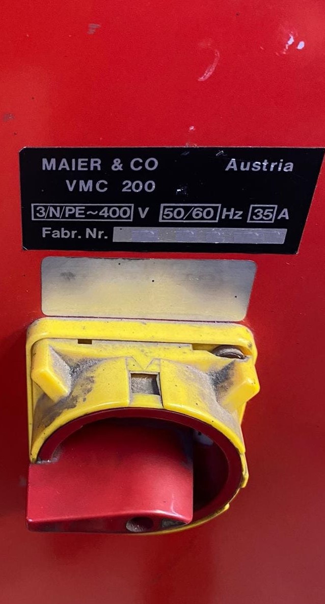 Used EMCO VMC 200 - 2002