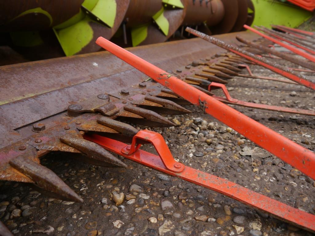 Used Claas Dominator 98 Maxi Combine Harvester