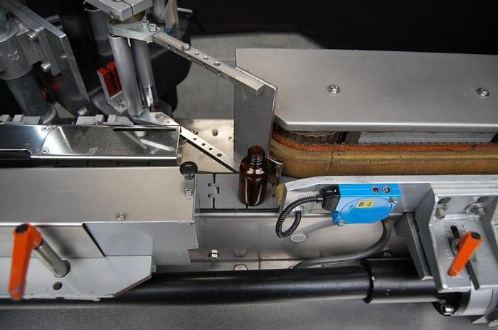 Used M 14855 D - Labeller WEISS SK 1 L for round objects