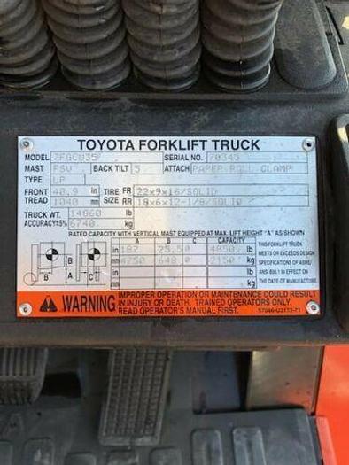 Used 8,000 POUND TOYOTA FORKLIFT MODEL 7FGCU35 WITH 63" CASCADE PAPER CLAMP