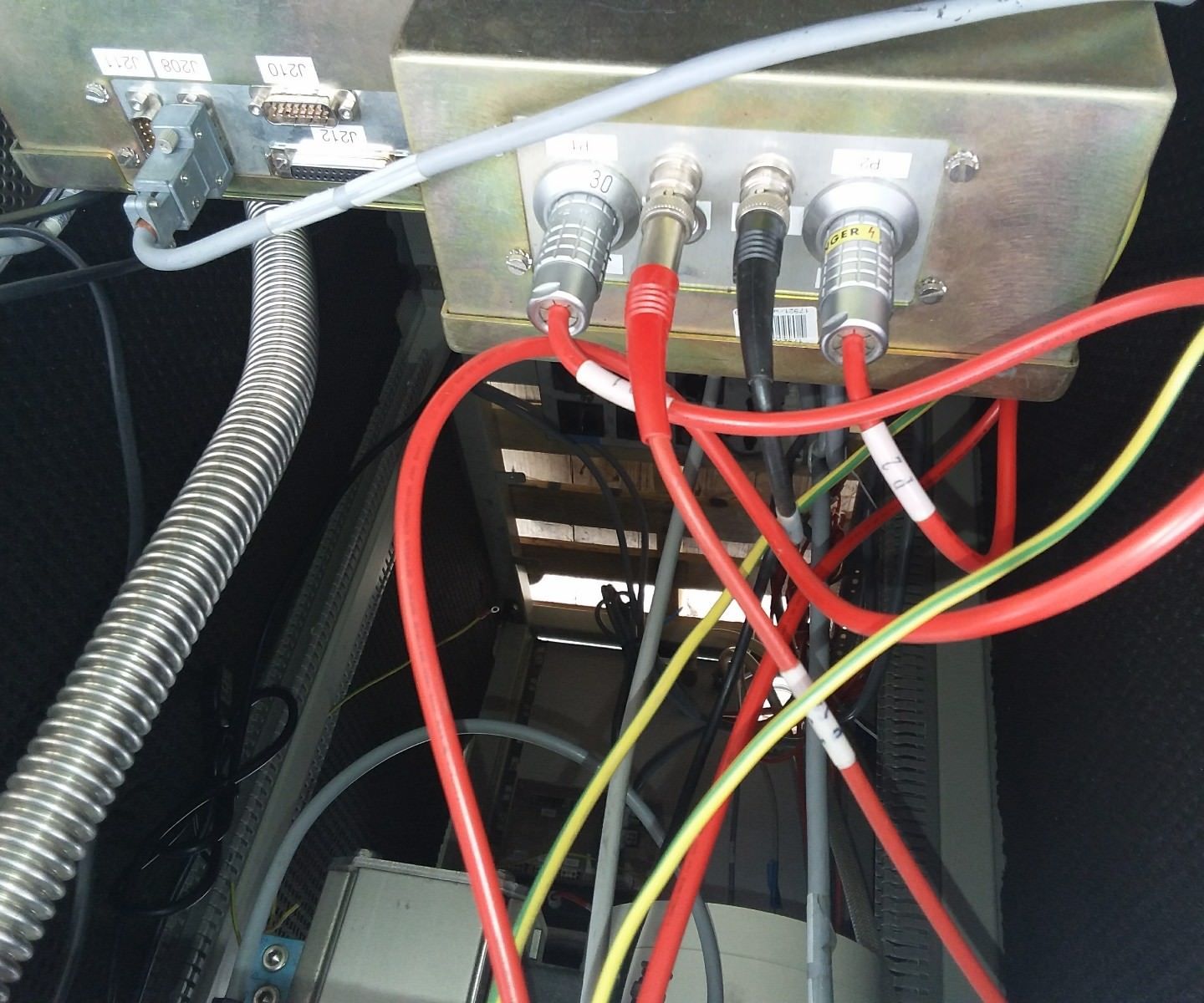 Used Bruker Reflex III Scout384 MALDI-ToF Mass Spectrometer 2GHz blazers Ajax Cathode