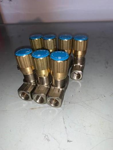 Pressure Compensated Flow Control Valve 1251