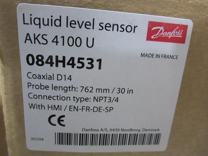 Used Danfoss 084H4531 (AKS4100U) Liquid Level Sensor Insertion Lg 30"/762mm