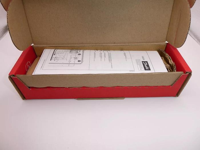 Used Danfoss 084H6003 Liquid level switch LLS 4000U NPT 3/4