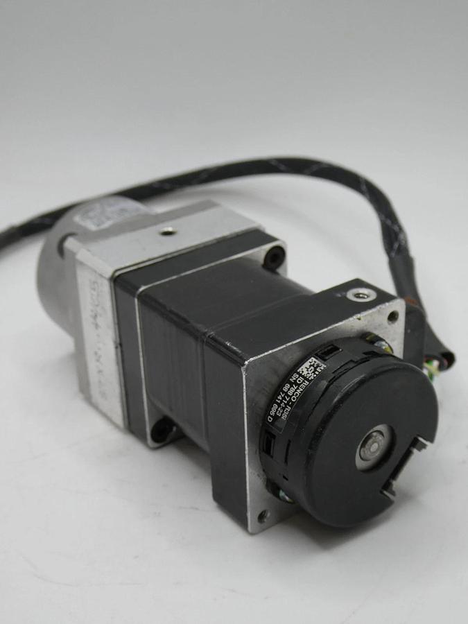 Used Parker CM162CJ-115173 Rotary Servo W/ Gear CSF-11-30-2XH-F Size: 11 Ratio: 30