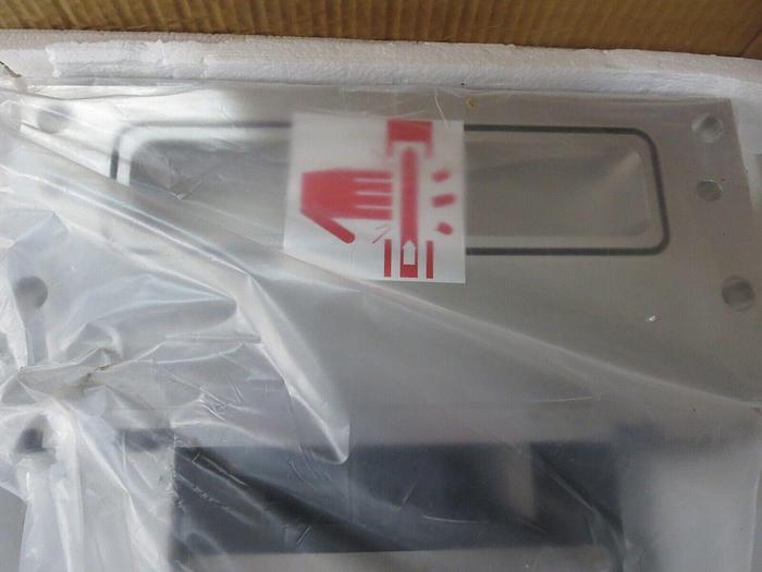 Used VAT 02110-BA24-ARR2/0023 Gate Valve & Pneum. Actuator