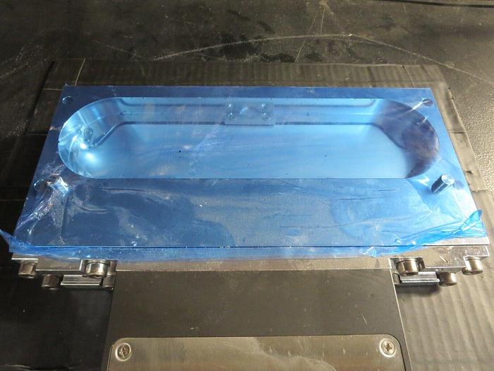 VAT 02110-BA24-ARR2/1324 (A-1341677) Pneumatic Slit Valve