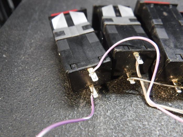 Used Micro 4A23BEA11 Microswitch / Micro 4C23B11 Switch Manual Pushbutton Indicator