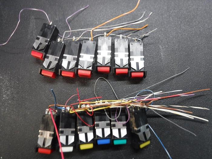 Used Micro 4A23BEA11 Microswitch / Micro 4C23B11 Switch Manual Pushbutton Indicator