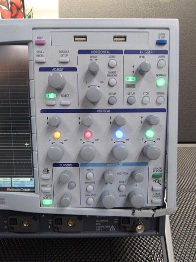 Used Lecroy  WaveMaster 8600A 6GHz 4-CH Digital Oscilloscope Unit has a cracked bezzle