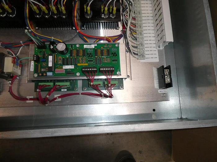 Used Emerson 20 Channel CPC PMAC II Pulse Modulating Anti-Sweat Control