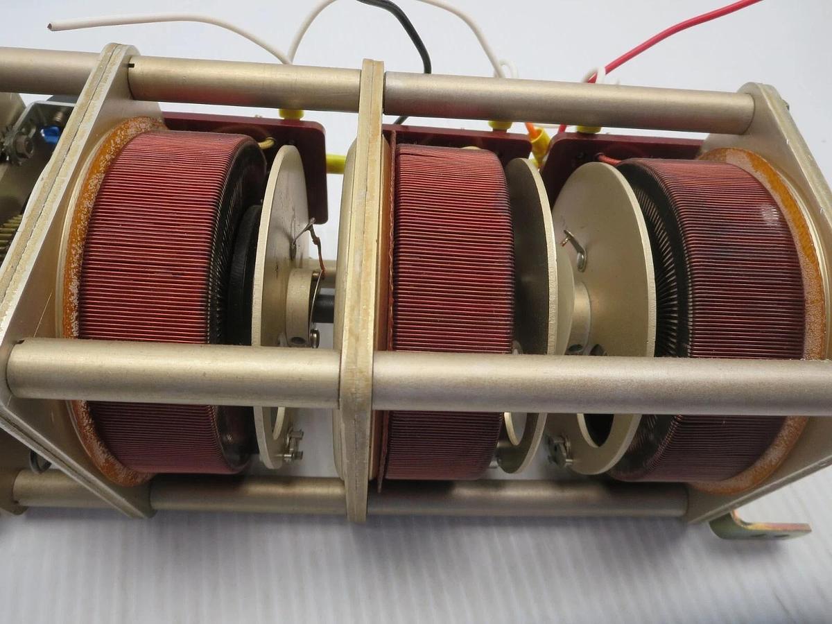 Used General Radio Co. & Holtzer Cabot Motors M5 Variac 3PH 120V 6A Motor Driven