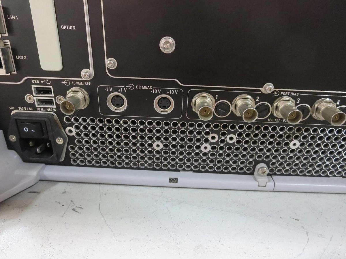 Used Rohde & Schwarz ZVB 8 Vector Network Analyzer 300 KHz - 8 GHz 2 Port