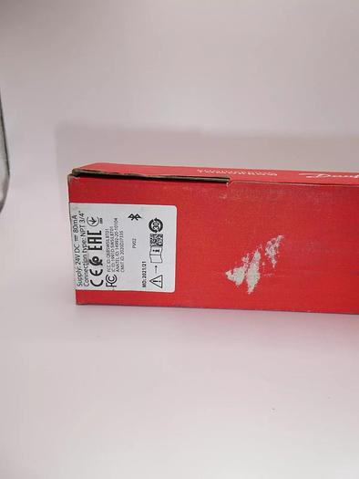 Used Danfoss 084H6003 Liquid level switch LLS 4000U NPT 3/4