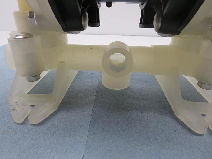 Used Graco Husky 515 D52911 Double Diaphragm Pump Max GPM 15-60 Max Air PSI/Bar 100-7