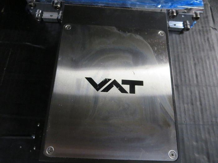 VAT 02110-BA24-ARR2/1324 (A-1341677) Pneumatic Slit Valve